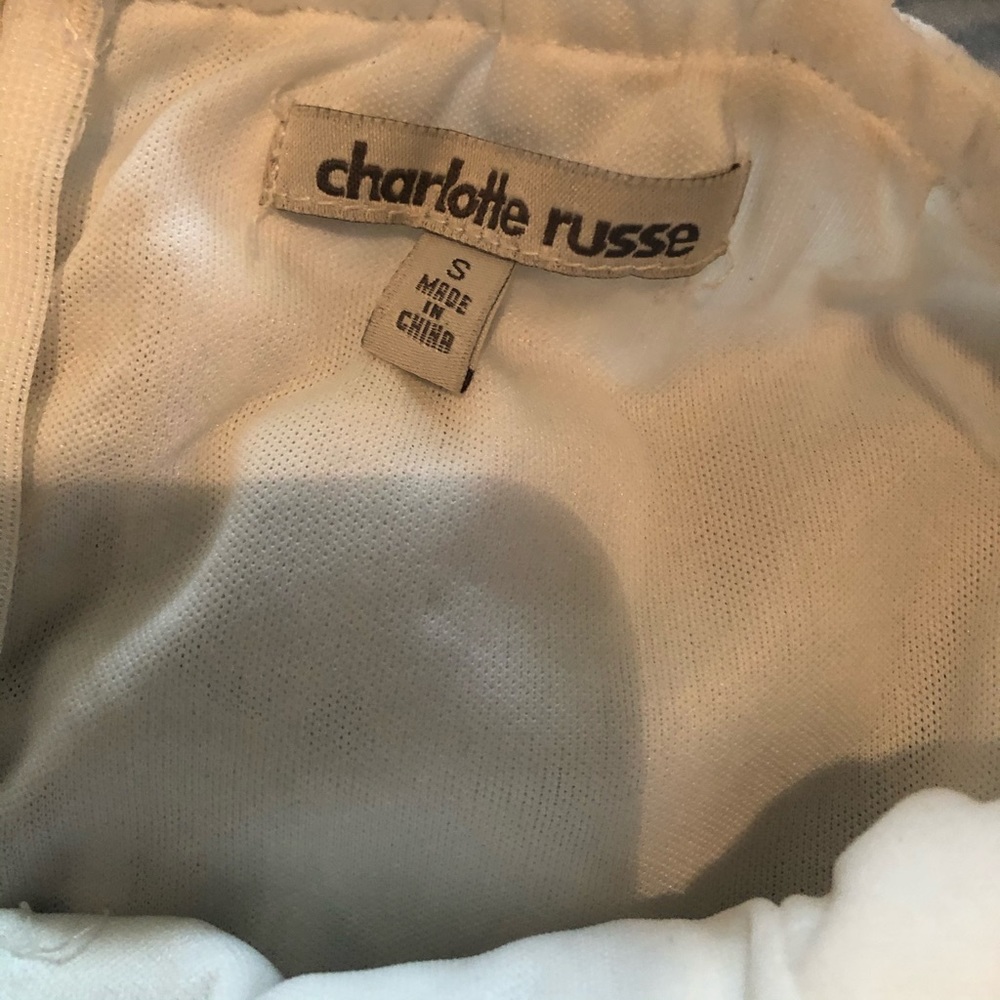 Charlotte Russe White Deep V-Neck Floral Romper - Picture 8 of 8